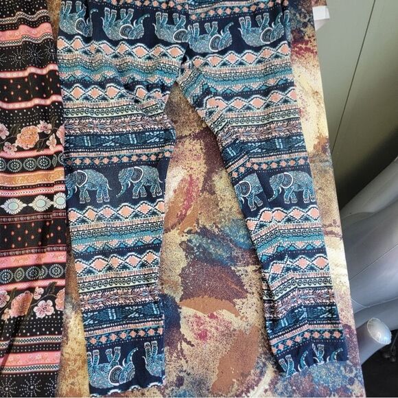 2 Pairs XL No Boundaries Women's Leggings Elephant & Floral 2 PAIRS - Picture 5 of 16